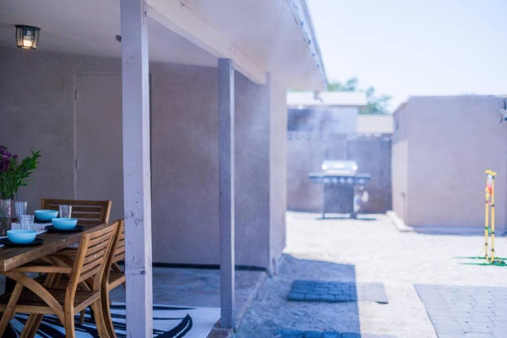 Fab Phx Getaway W/ Pool & Fire Pit Villa Phoenix Kültér fotó